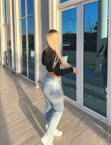 680460122: Chica busca chico en Cádiz