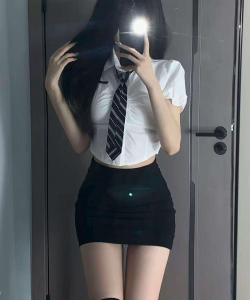 614099310: Chica busca chico en Mallorca