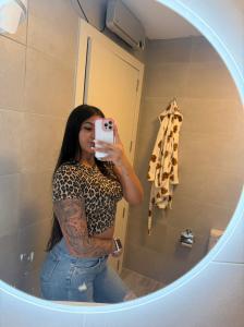 663148206: Chica busca chico en Murcia