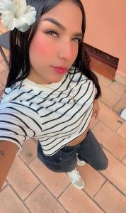 610748636: Chica busca chico en Barcelona