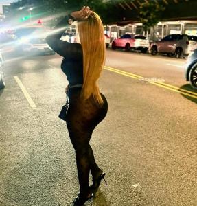 695454166: Chica busca chico en Huesca