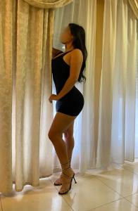 664874220: Chica busca chico en Madrid