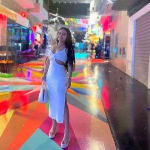 643657145: Chica busca chico en Madrid