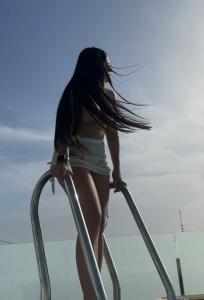 613758156: Chica busca chico en Tarragona