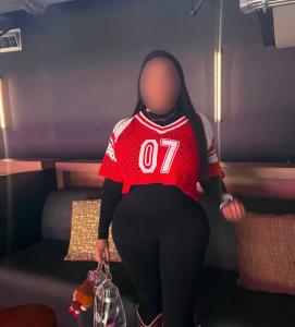 614938308: Chica busca chico en Lérida