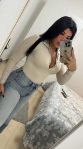 624084117: Chica busca chico en Málaga