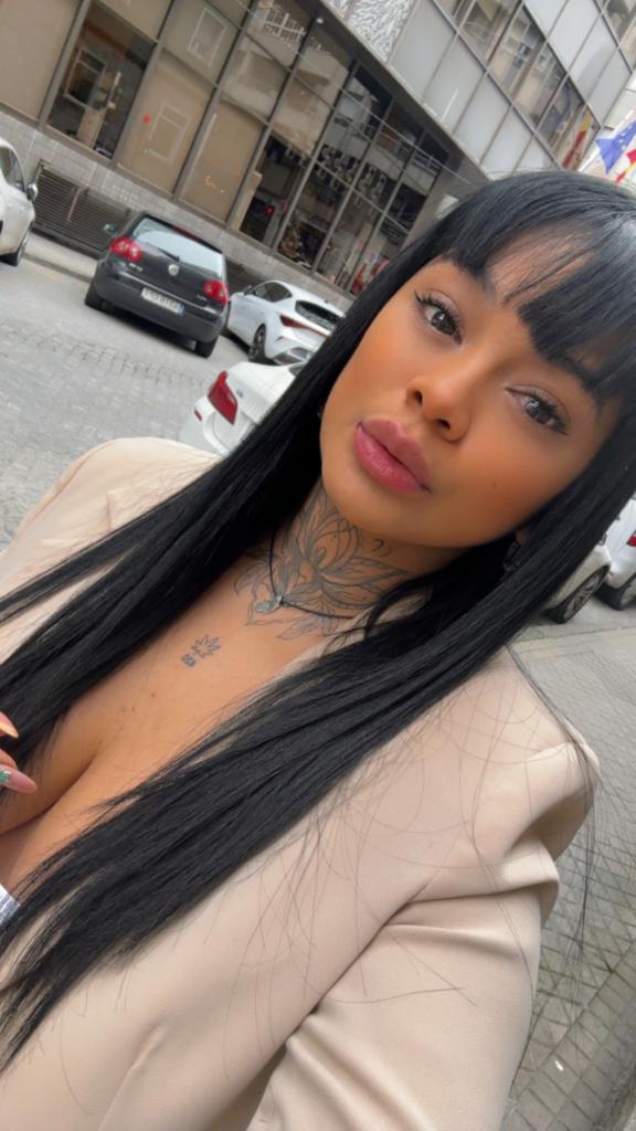 Chica busca chico en Orense: Chica busca chico