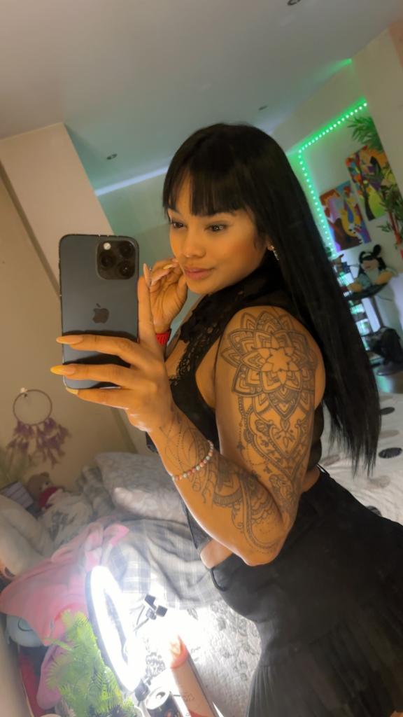 613431636: Chica busca chico en Orense