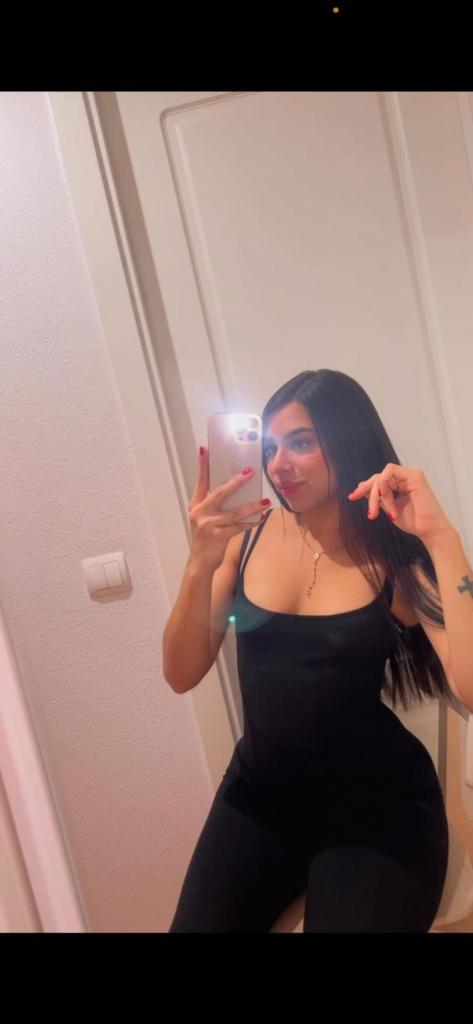 Chica busca chico en Ibiza: 