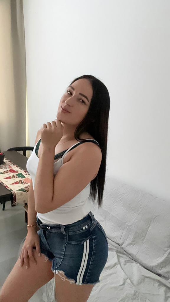 Chica busca chico en Cádiz: 