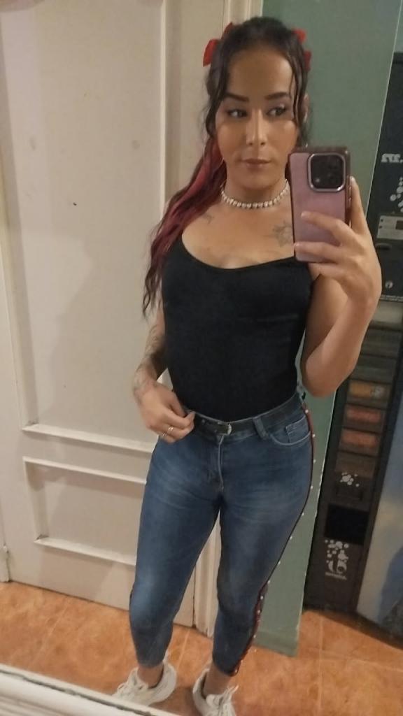 670801846: Travesti en Barcelona