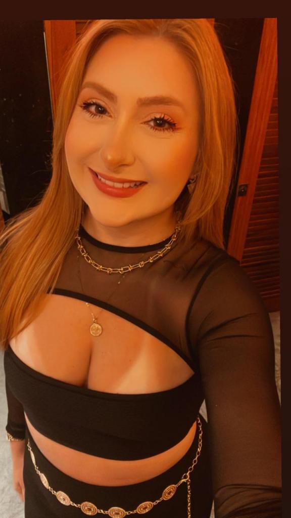 Chica busca chico en Almería: 