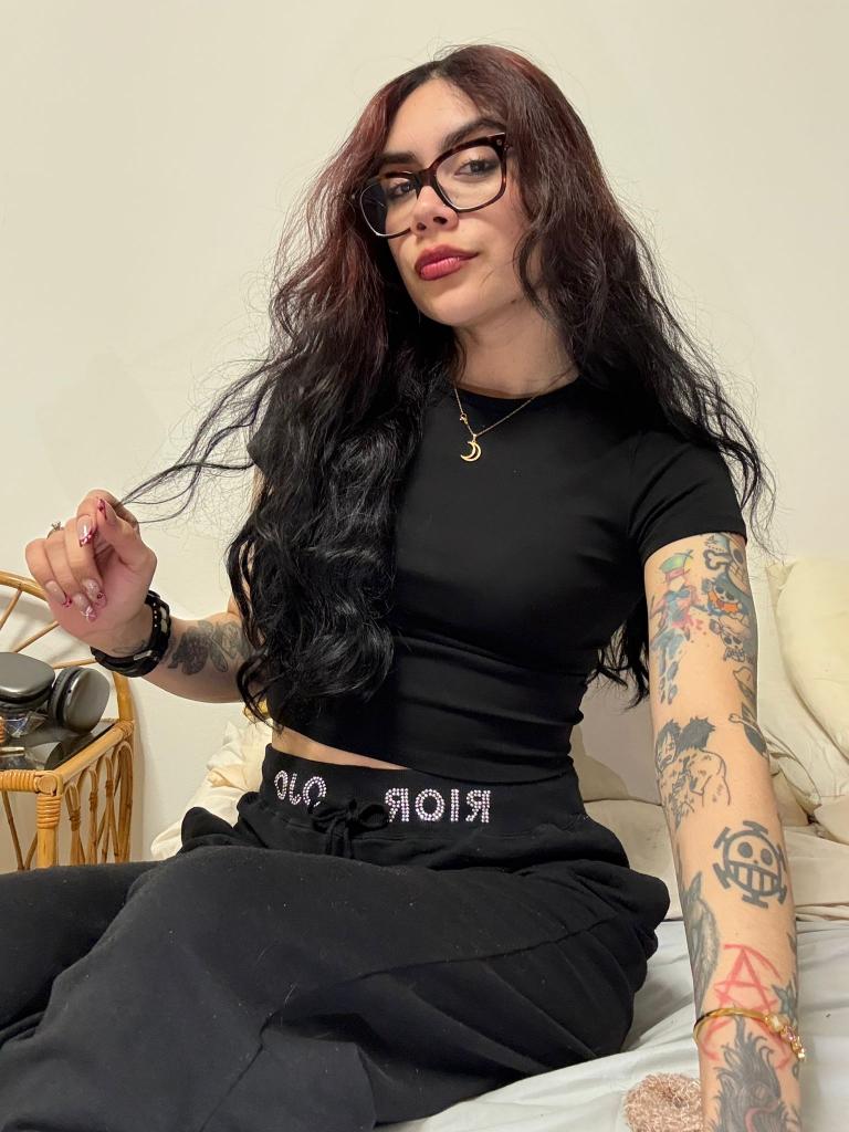 Chica busca chico en Tenerife: 