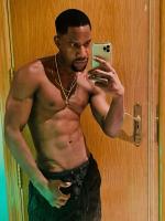 603945330: Chico busca chica en Barcelona