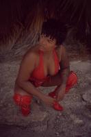 663174234: Chica busca chico en Barcelona