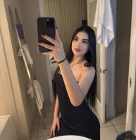 667393618: Chica busca chico en Barcelona