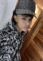 604342798: Chico busca chica en Valencia