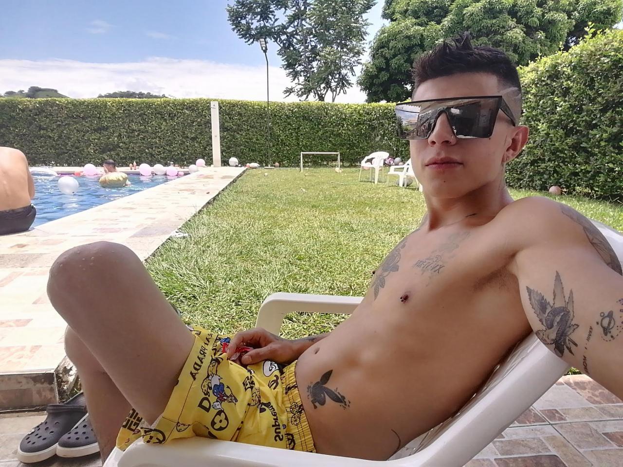 Chico busca chica en Tarragona: 