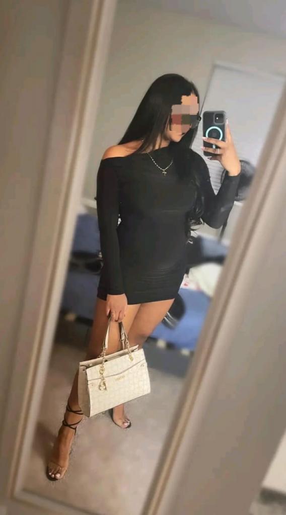 622931267: Chica busca chico en Cantabria