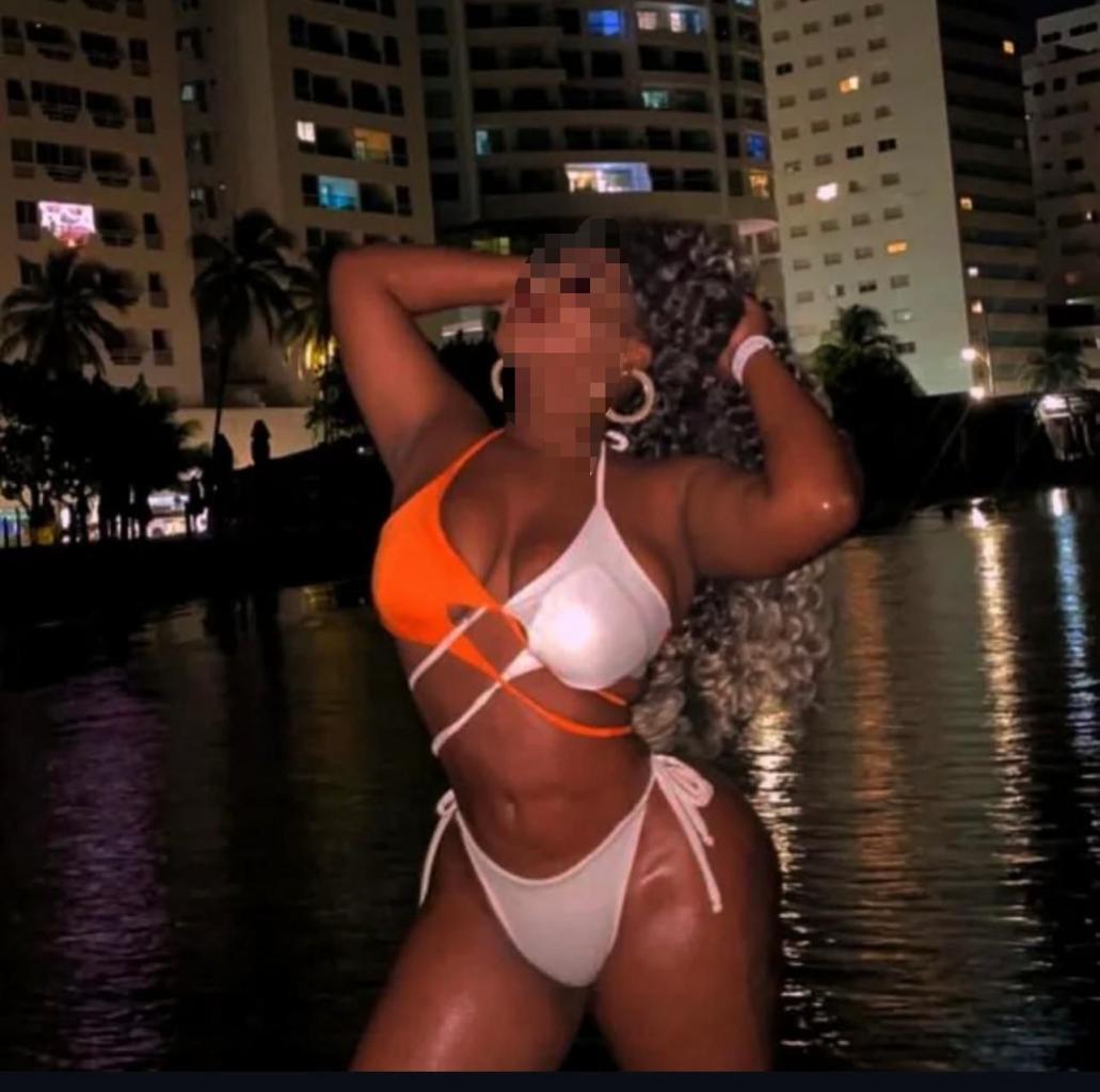 672404109: Chica busca chico en Murcia