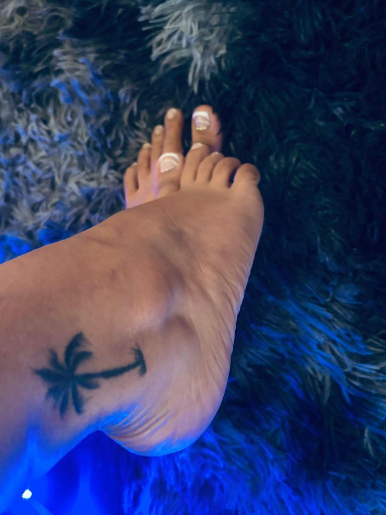 604249634: Chica busca chico en Barcelona