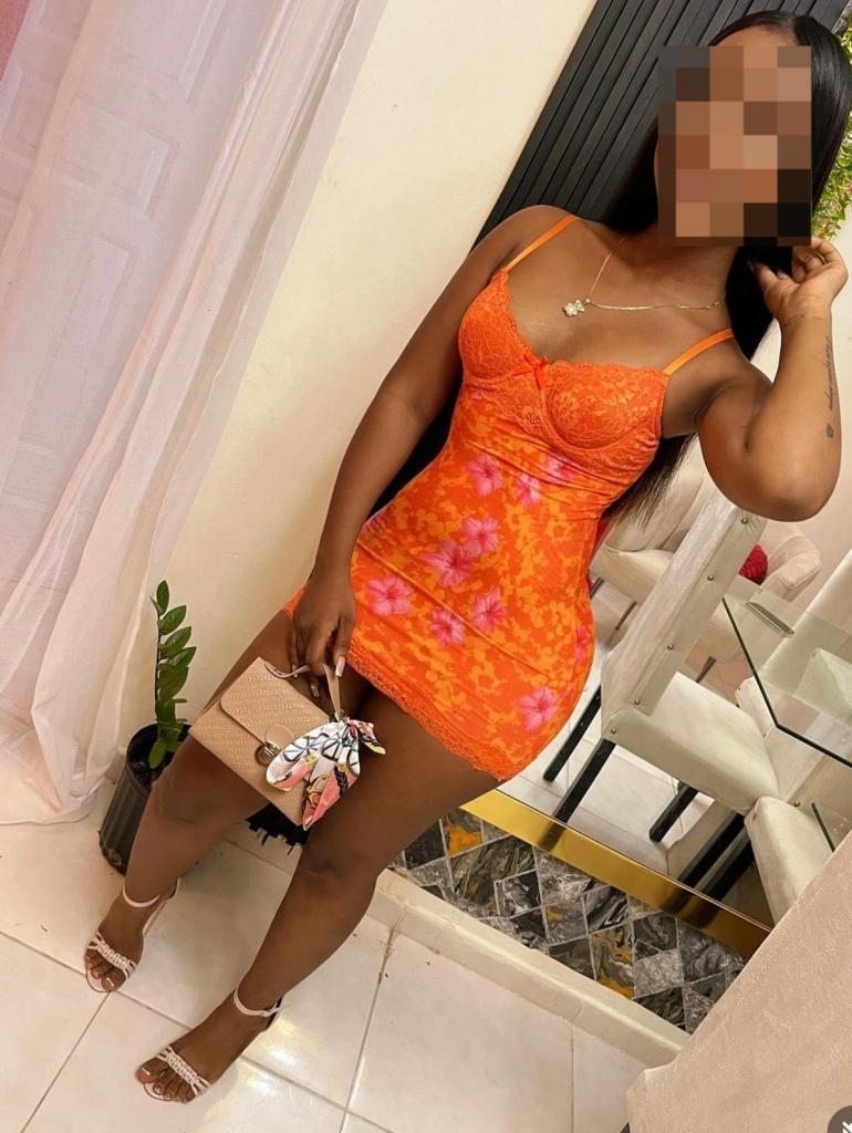 Chica busca chico en Pontevedra: 