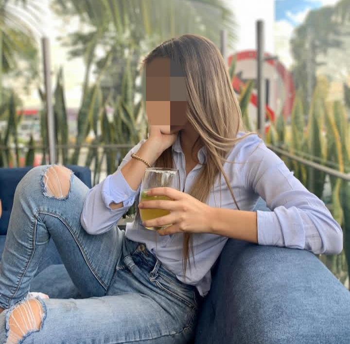 Chica busca chico en Cádiz: 