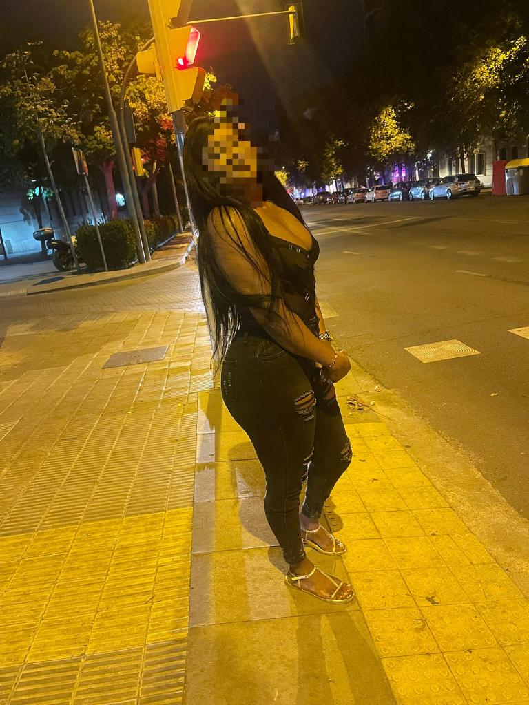 Chica busca chico en Lérida: 