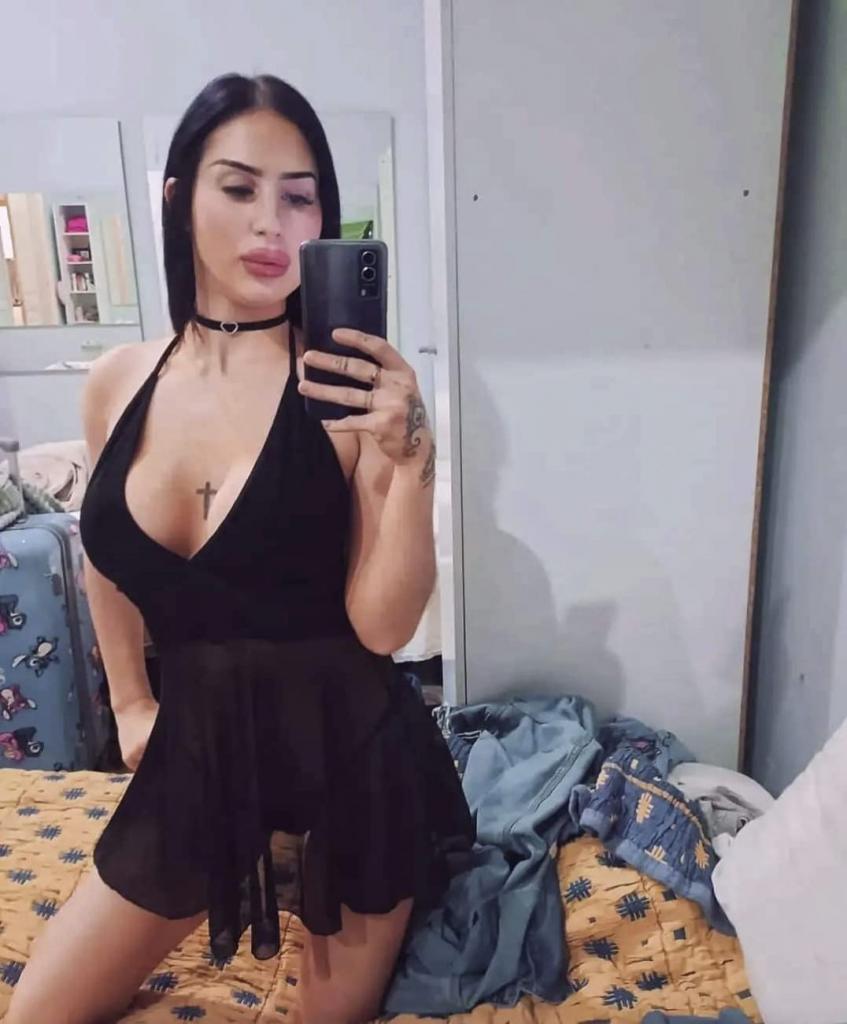 Chica busca chico en Barcelona: 