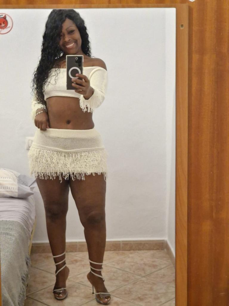 Chica busca chico en Cádiz: Chica busca chico