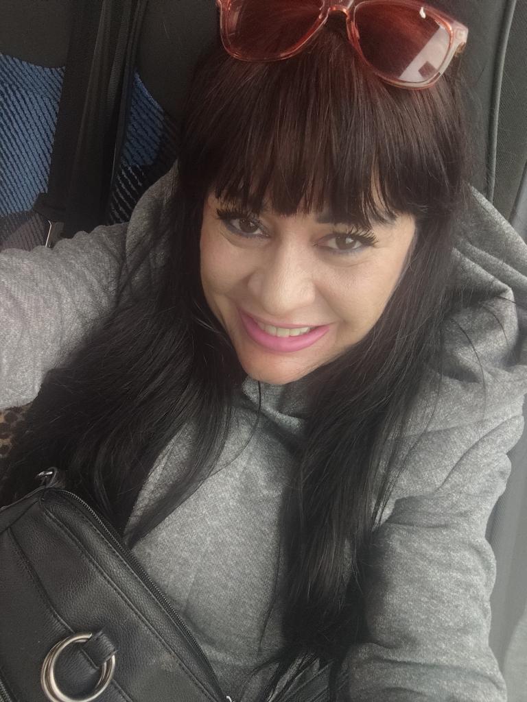 Chica busca chico en Sevilla: 