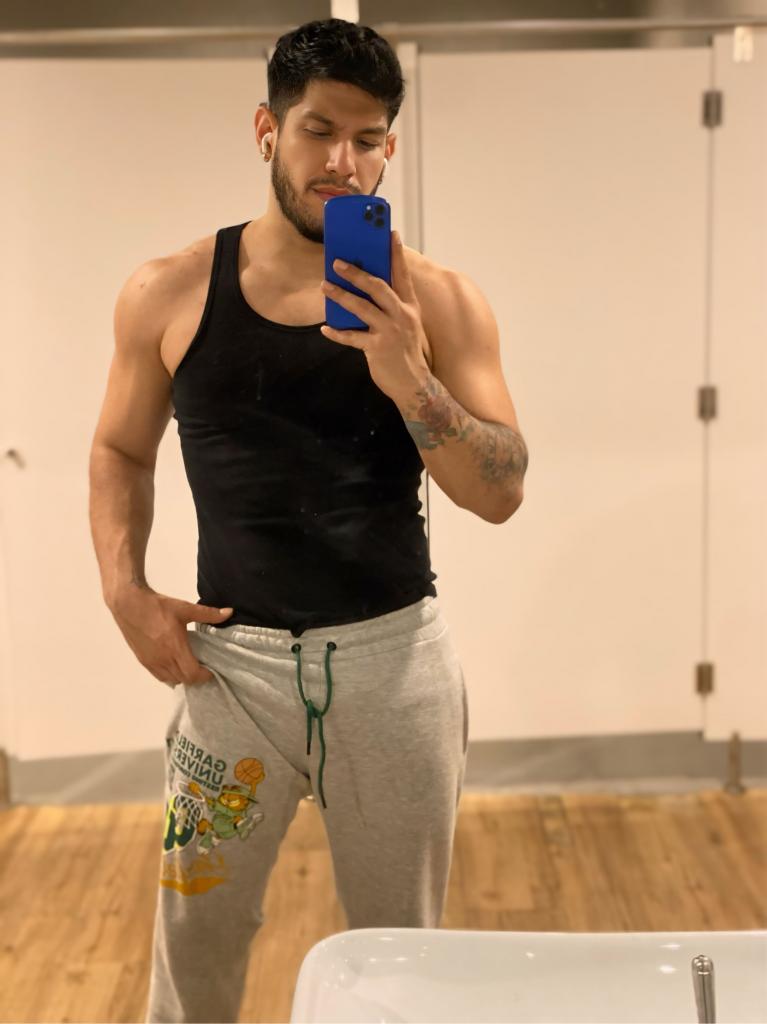 643852366: Chico busca chica en Granada