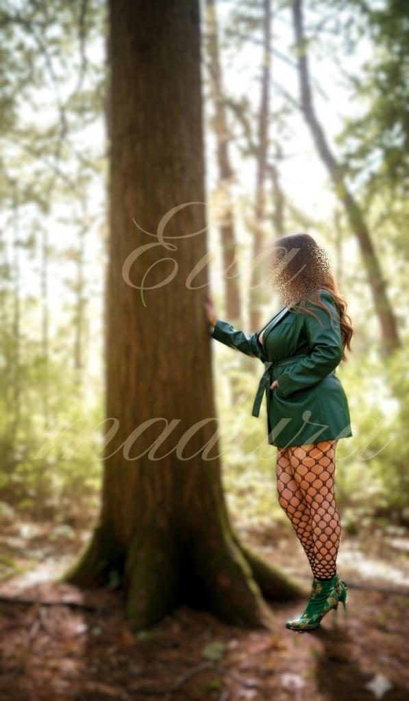 Chica busca chico en Sevilla: 