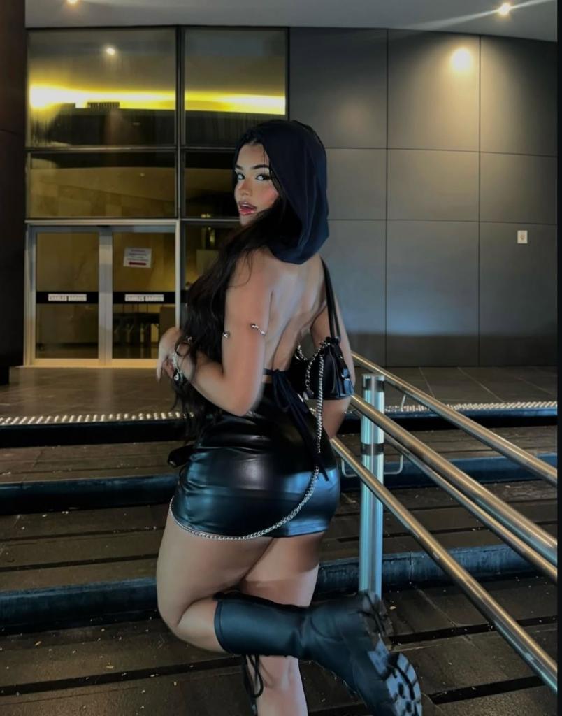 Chica busca chico en Mallorca: 