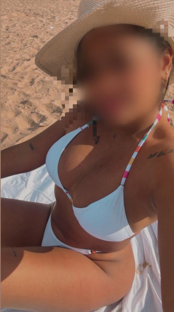 666400395: Chica busca chico en Sevilla