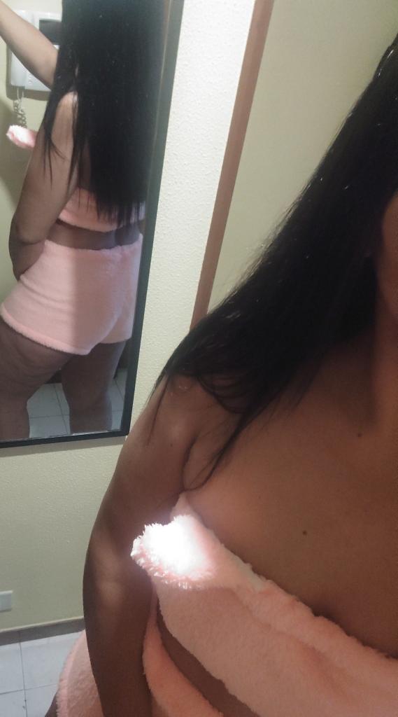 679745839: Chica busca chico en Lugo