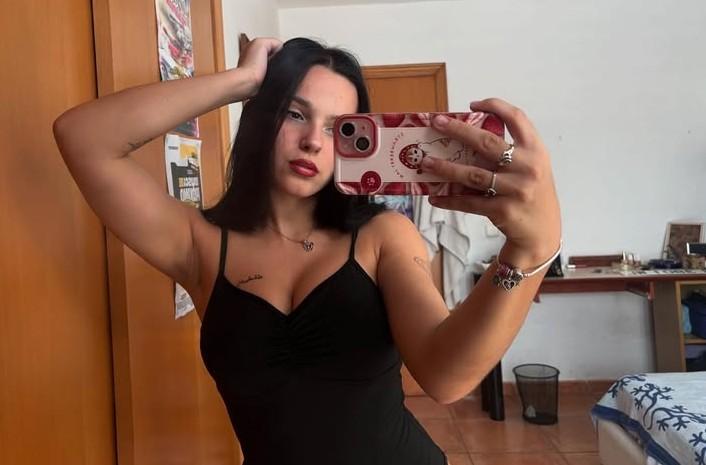 Chica busca chico en Almería: 