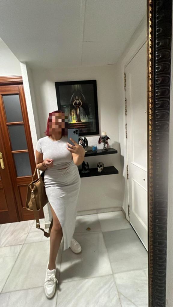 Chica busca chico en Almería: 