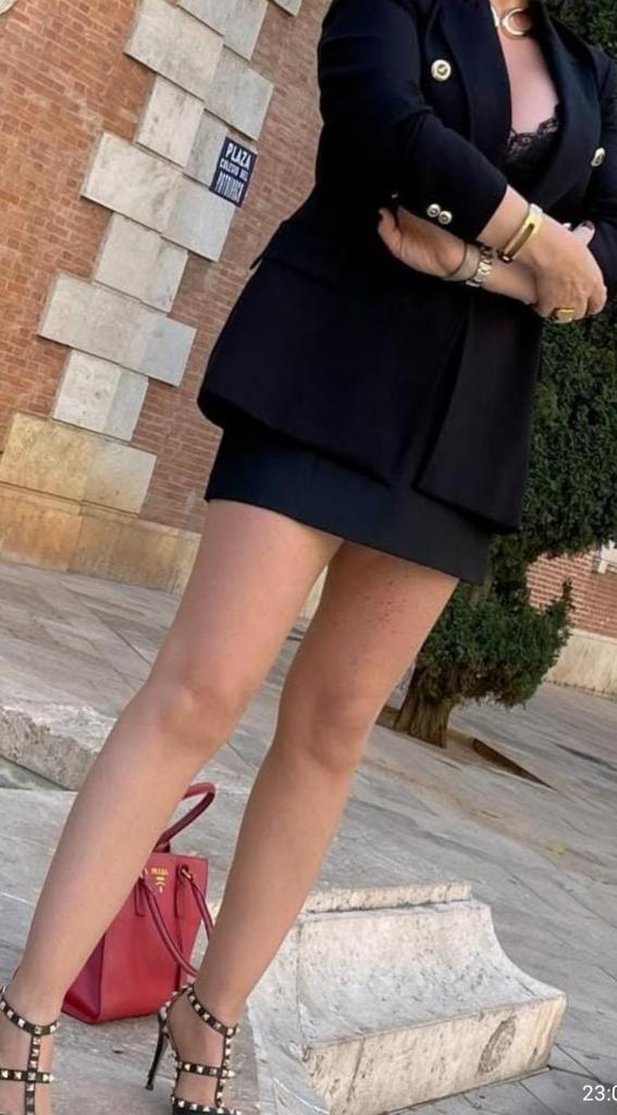 Chica busca chico en Cádiz: 