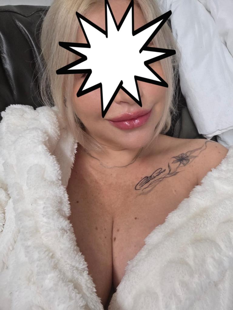 Chica busca chico en Lugo: 