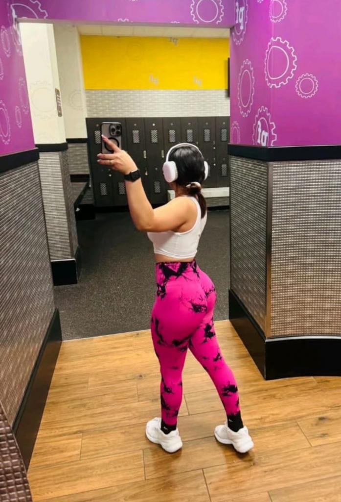 613327389: Chica busca chico en Badajoz