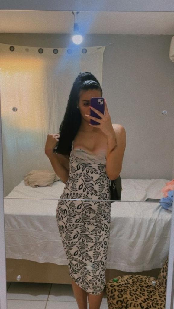 Chica busca chico en Tenerife: 