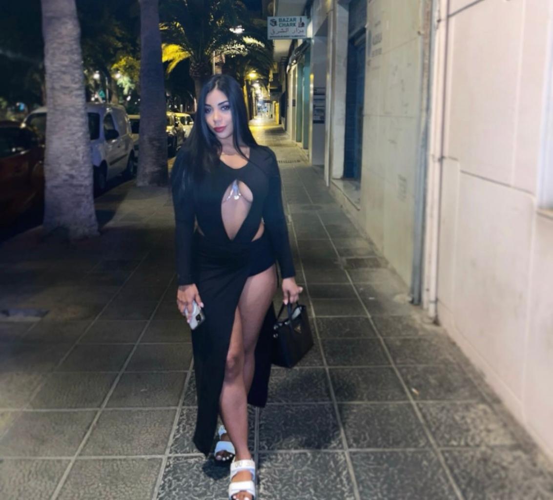 Chica busca chico en Almería: 