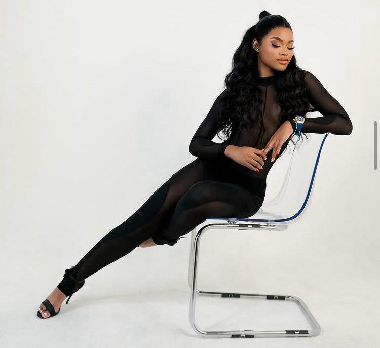 Chica busca chico en Orense: 