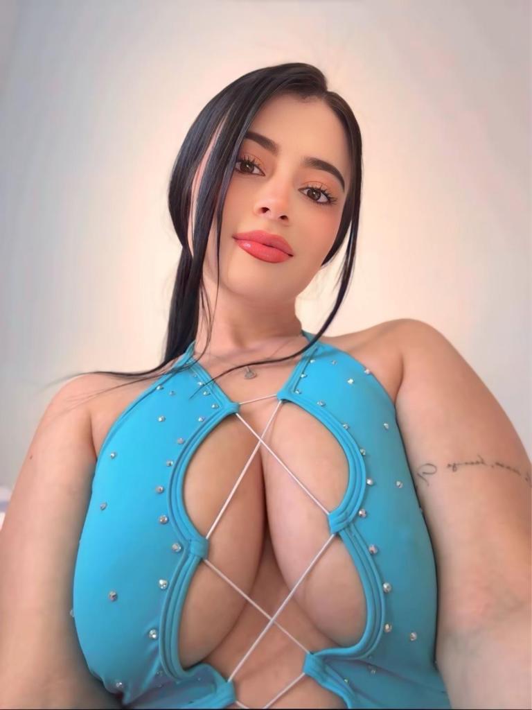 617233697: Chica busca chico en Cantabria