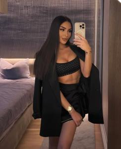 631357684: Chica busca chico en Málaga