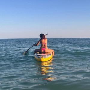 692483949: Chica busca chico en Madrid