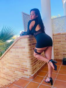 670089272: Chica busca chico en Barcelona