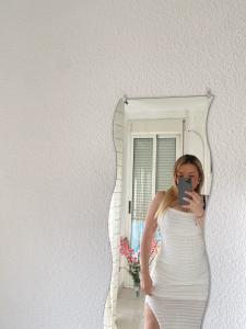 633682577: Chica busca chico en Alicante