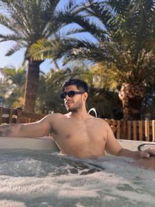 643852366: Chico busca chica en Granada